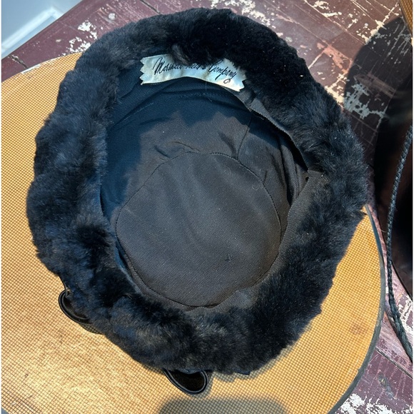 Vintage Black Pill Box Hat with Satin Bow - Picture 4 of 6